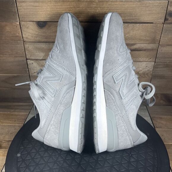 New Balance 696 Womens Size 7.5 Gray White Athletic Running Shoes Sneakers - Picture 8 of 10